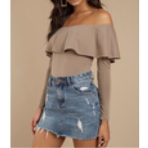 NWT Tobi Miss Me Yet Lace Up Bodysuit Taupe Off-Shoulder Size M